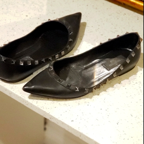 100% Authentic Valentino Rockstud Flat Noir 37.5 - Picture 3 of 12